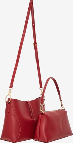 Usha Shoulder Bag in Red