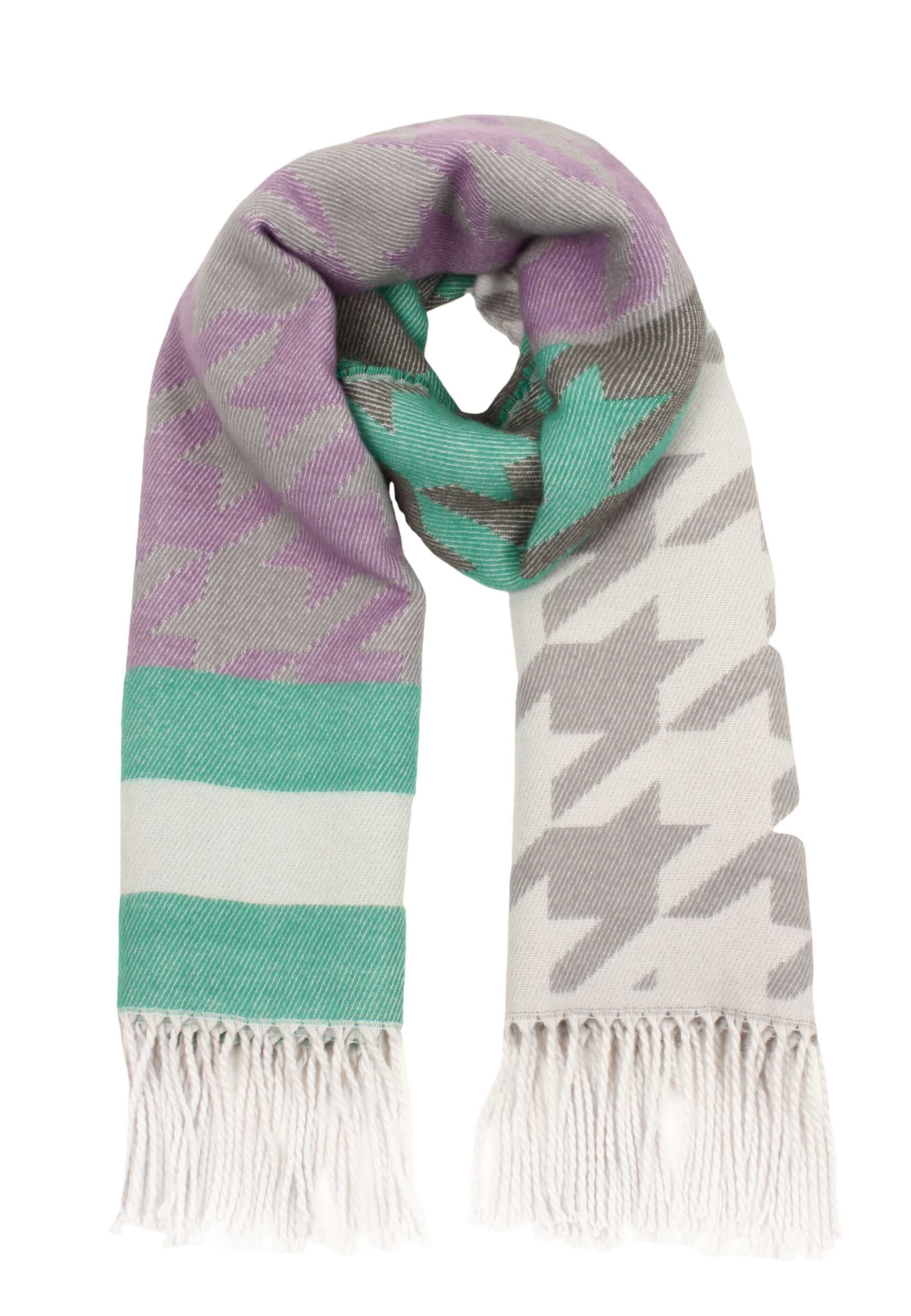SAMAYA Scarf in Green: front