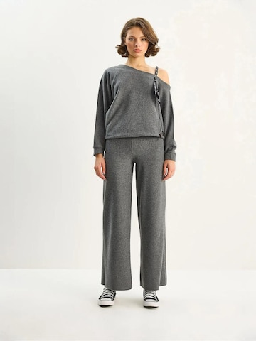 Bianco Lucci - Roupa de casa 'Zweiteiliges Set' em cinzento
