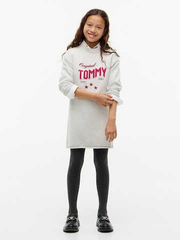 Robe TOMMY HILFIGER en gris : devant