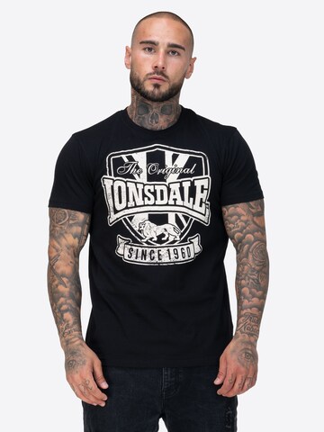LONSDALE Тениска 'Stalybridge' в черно: отпред