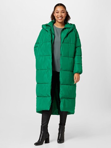 ONLY Curve Winter coat 'AMY' in Green