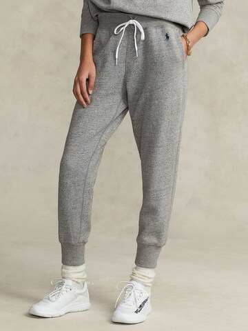 Polo Ralph Lauren - Tapered Pantalón 'PO SWEATPANT-ANKLE PANT' en gris: frente