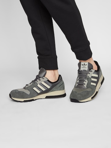 ADIDAS ORIGINALS - Zapatillas deportivas bajas 'ZX 420' en gris: frente
