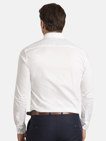 Coupe regular Chemise Sir Raymond Tailor en blanc