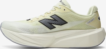Chaussure de course 'FuelCell Rebel v5' new balance en vert : devant