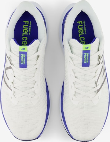 Sneaker de alergat 'FuelCell Propel v4' de la new balance pe alb