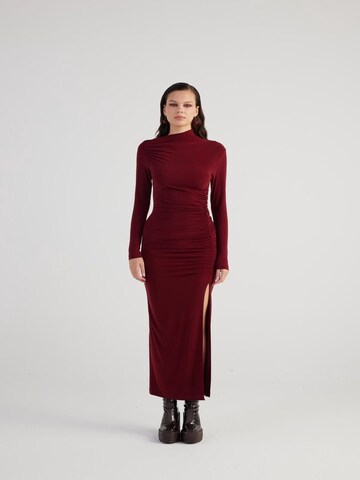 HOLLY LOLLY Dress in Red: front