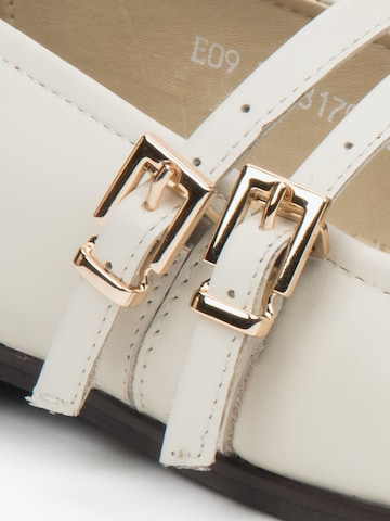 Estro Riemchenballerina '09-28781'‌‌‌‌ in Beige