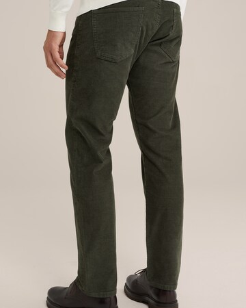 WE Fashion Regular Jeans in Grün