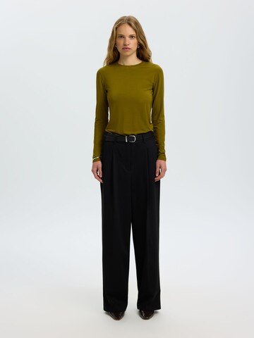 SELECTED - Camiseta en marrón