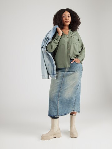 Vero Moda Curve Blouse 'VMBUMPY' in Green