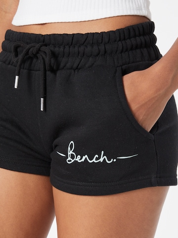 BENCH Slimfit Shorts 'NOVA' in Schwarz
