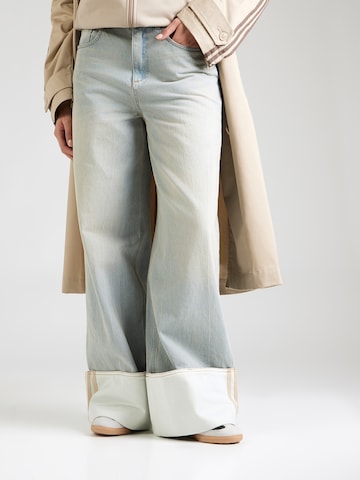 ADIDAS ORIGINALS Široke hlačnice Kavbojke | modra barva: sprednja stran