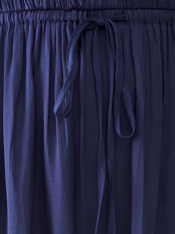 Willa Klänning 'CAROL' i blå