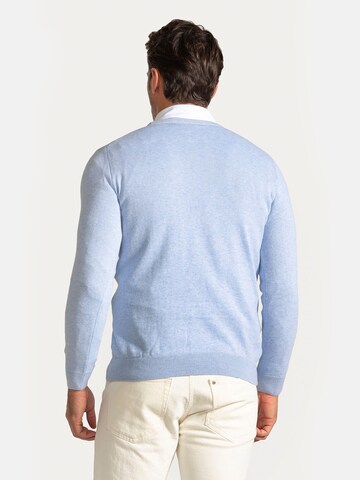 Jacey Quinn Pullover in Blau