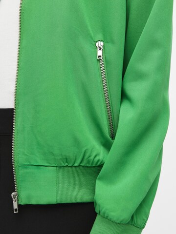 OBJECT Overgangsjakke 'LEE' i grøn