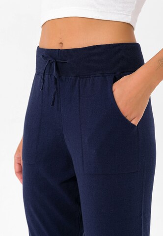 Felix Hardy Tapered Sporthose in Blau