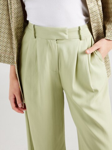 VILA Wide leg Pleat-front trousers 'WINNIE' in Green