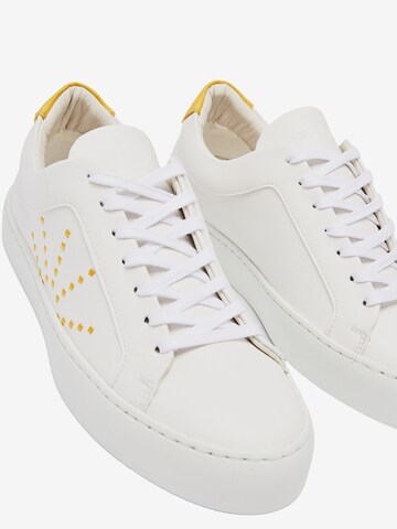 NINE TO FIVE Sneakers 'Grácia' in Yellow