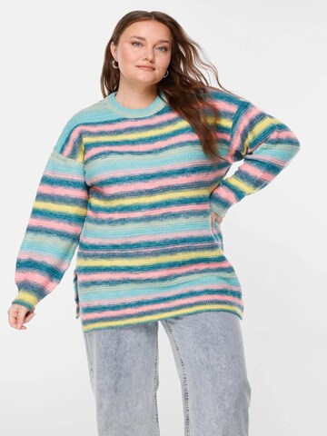 Shape Of You Pullover in Grün