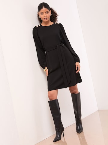 Lipsy Платье в Черный