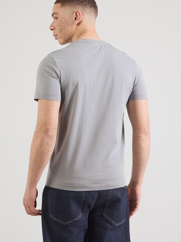 NAPAPIJRI Футболка 'S-KASBA' в Серый