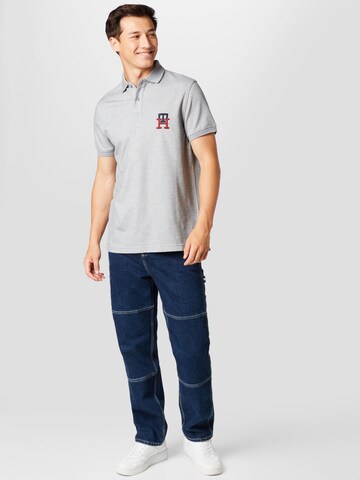 TOMMY HILFIGER Poloshirt in Grau