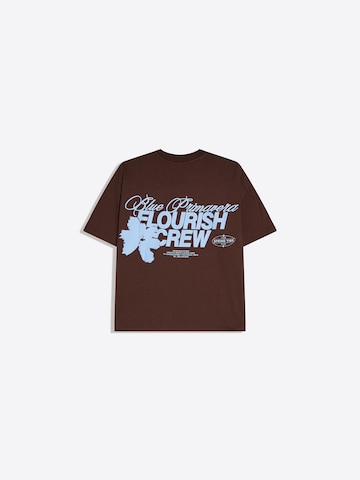 Tricou de la Bershka pe maro