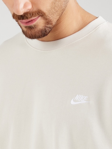 Felpa 'CLUB' di Nike Sportswear in marrone