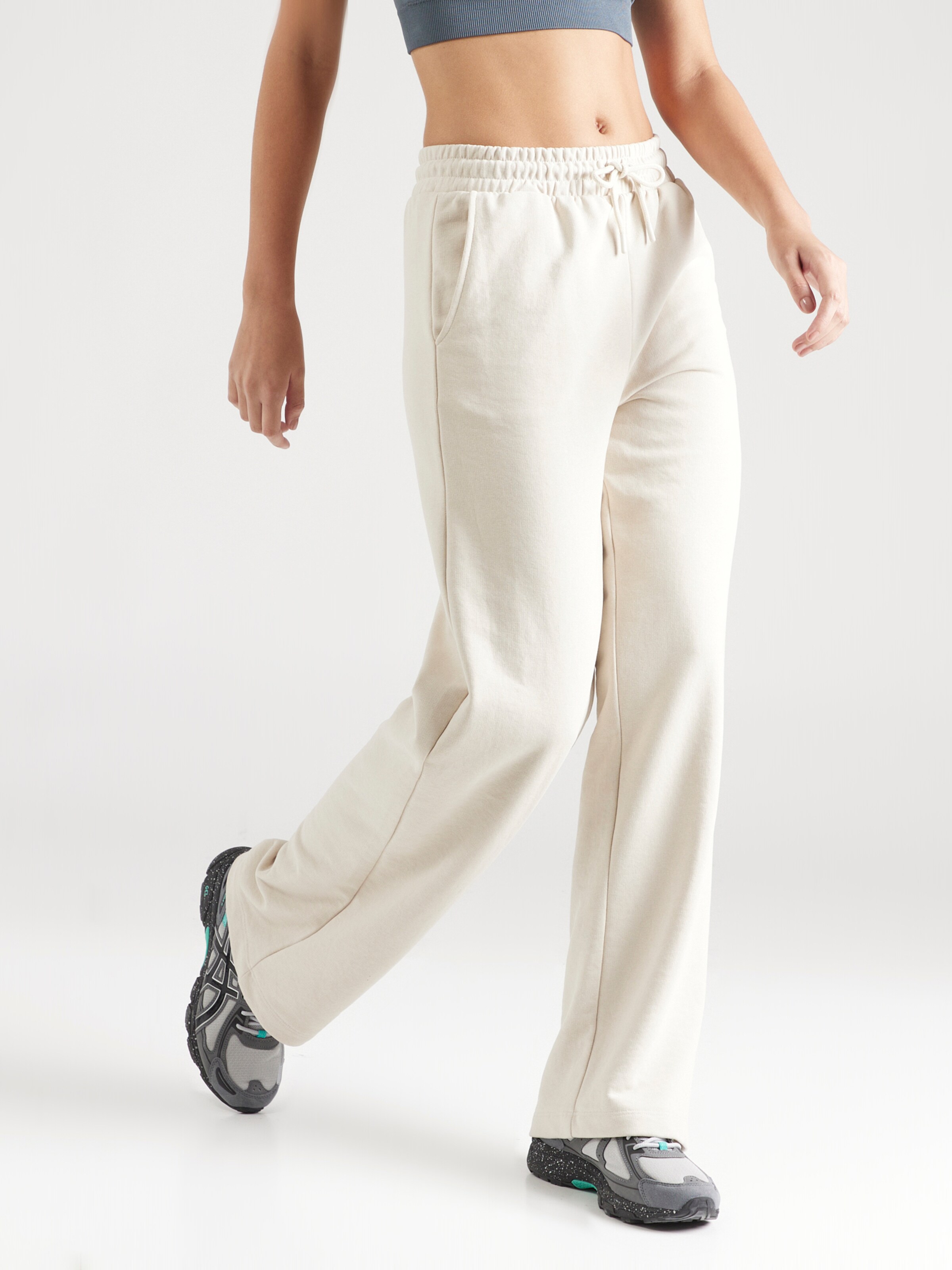 ONLY PLAY Wide leg Workout Pants Joe in White ABOUT YOU