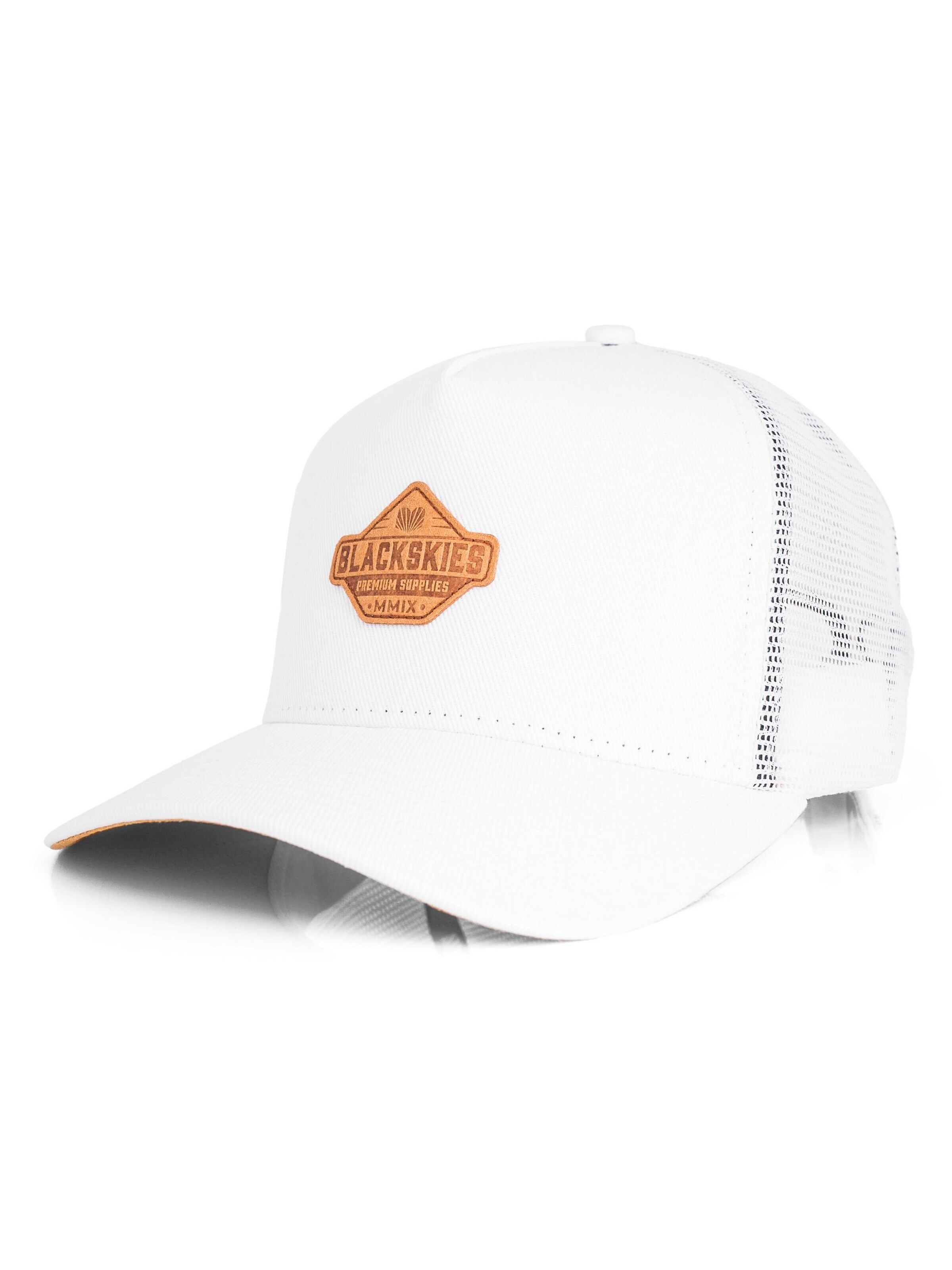 Blackskies Cap 'Essentials' in White: front