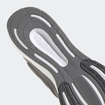 Chaussure de course 'Ultrabounce' ADIDAS PERFORMANCE en gris