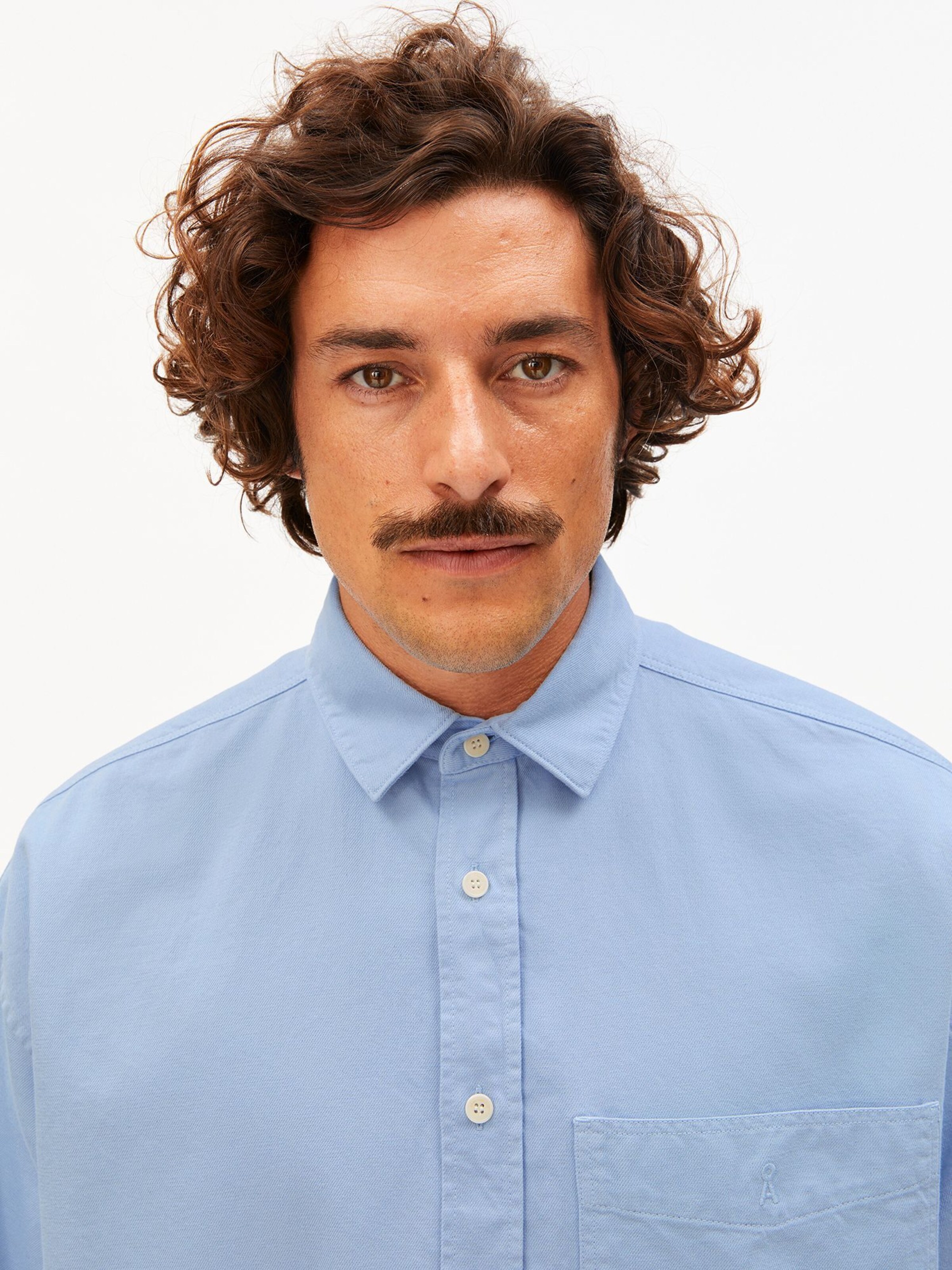 ARMEDANGELS Comfort fit Button Up Shirt in Blue