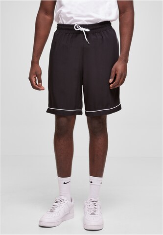 Urban Classics Loosefit Shorts in Schwarz: predná strana