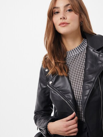 GLAMOROUS Between-season jacket in Black