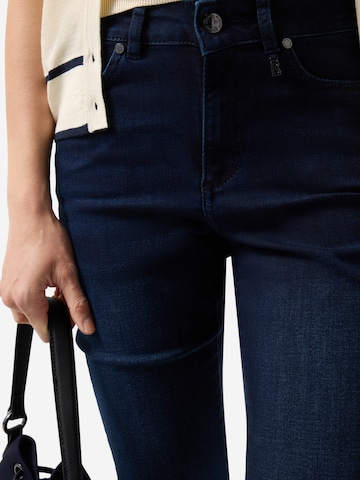 BOGNER Slimfit Jeans 'Julie' in Blau