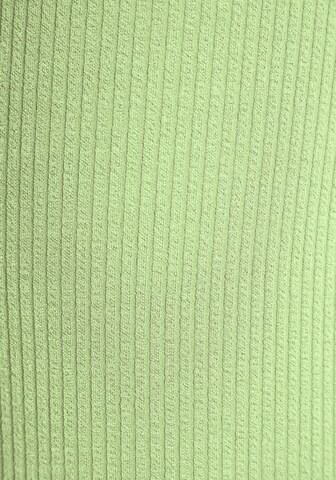 LASCANA ACTIVE Alt laienev Spordipüksid, värv roheline