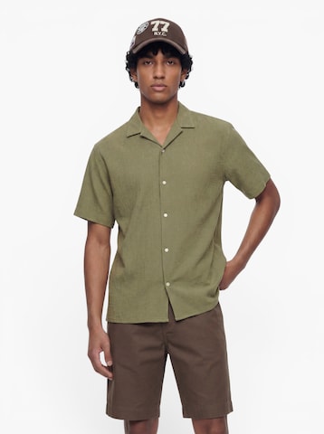 JACK & JONES Comfort Fit Paita 'JORLUKE' värissä vihreä: etupuoli
