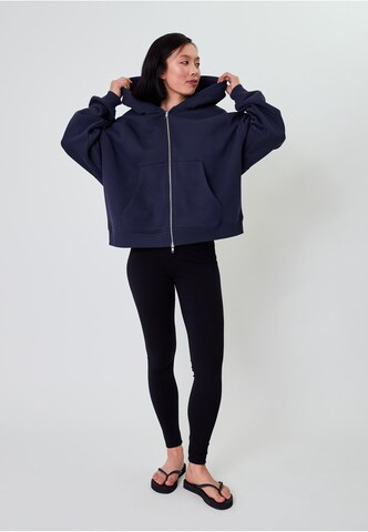 melns OH APRIL Sportiska jaka