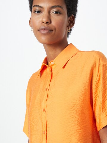 Gina Tricot Bluse 'Ann' i oransje