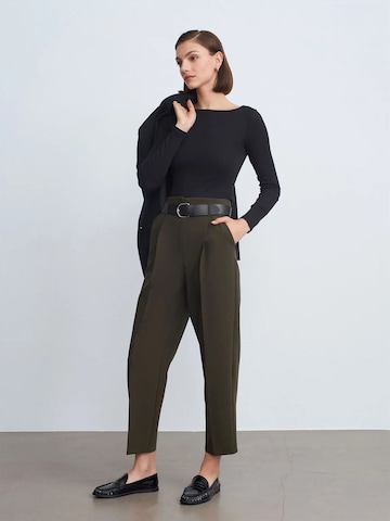 Dilvin Regular Pants in Green