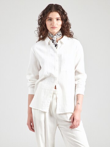 PIECES - Blusa 'PCSastina' en blanco: frente