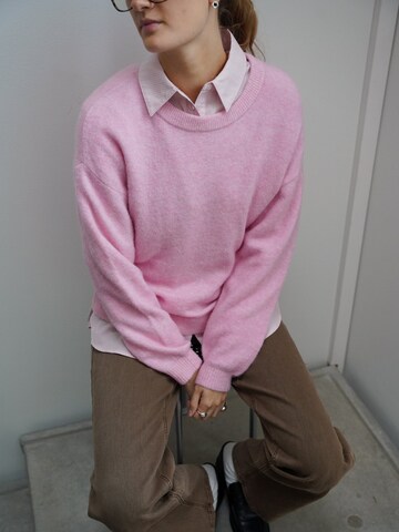 Soft Rebels Neulepaita ' SRAllison ' värissä vaaleanpunainen