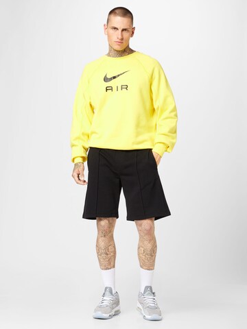 Nike Sportswear Μπλούζα φούτερ 'Air' σε κίτρινο