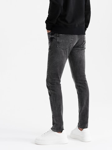 Ombre Slimfit Sporthose‌‌‌‌ in Grau