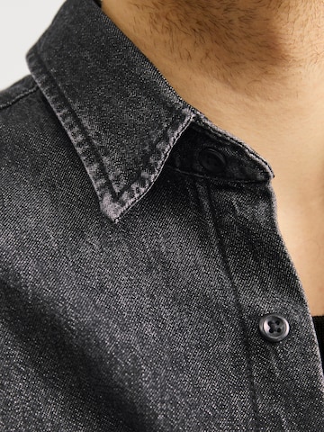 Fit confort Chemise 'JJICREEK' JACK & JONES en noir
