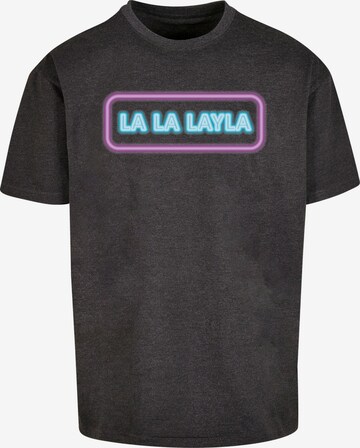 Merchcode T-Shirt 'La La Layla' in Grau: predná strana