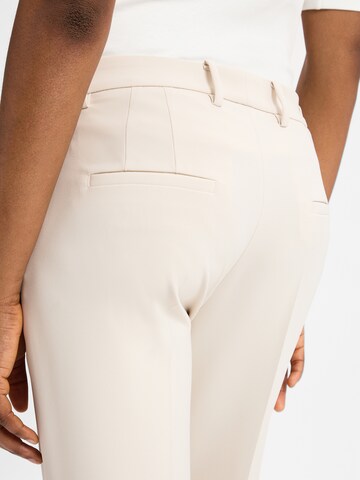 Regular Pantalon à pince ' Krystal ' Cambio en blanc