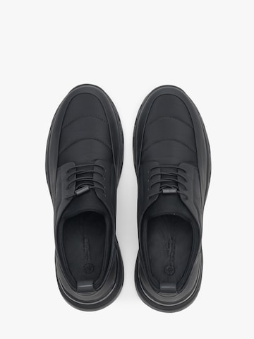 Estro Sneakers laag '4947' in Zwart